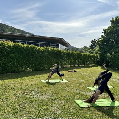 Yoga auf den Elbwiesen Bad Schandau